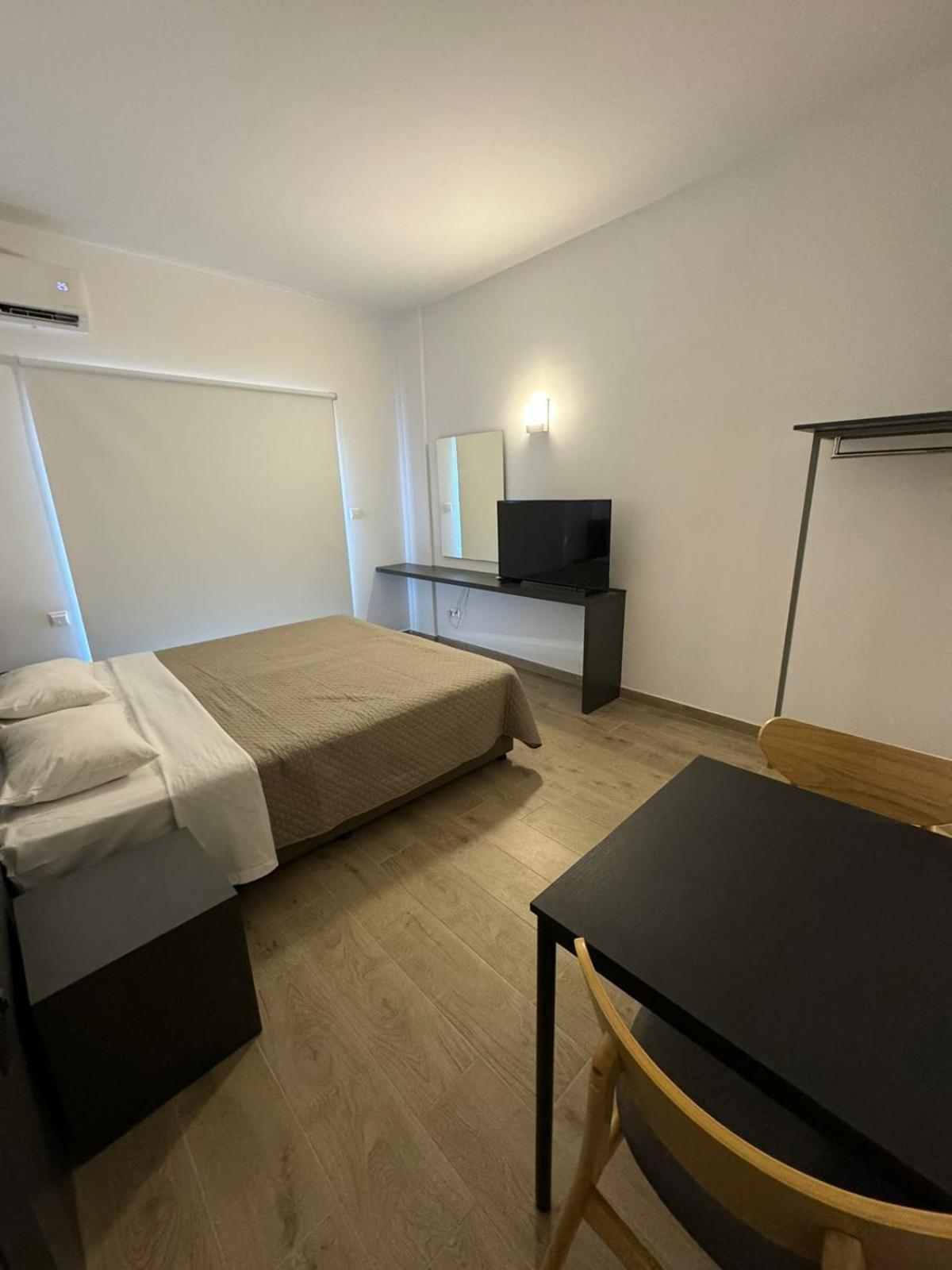 Sunflower Hotel Apartments ลาร์นาคา ภายนอก รูปภาพ