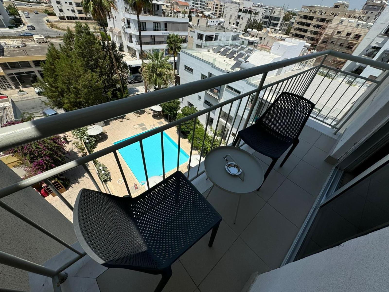 Sunflower Hotel Apartments ลาร์นาคา ภายนอก รูปภาพ