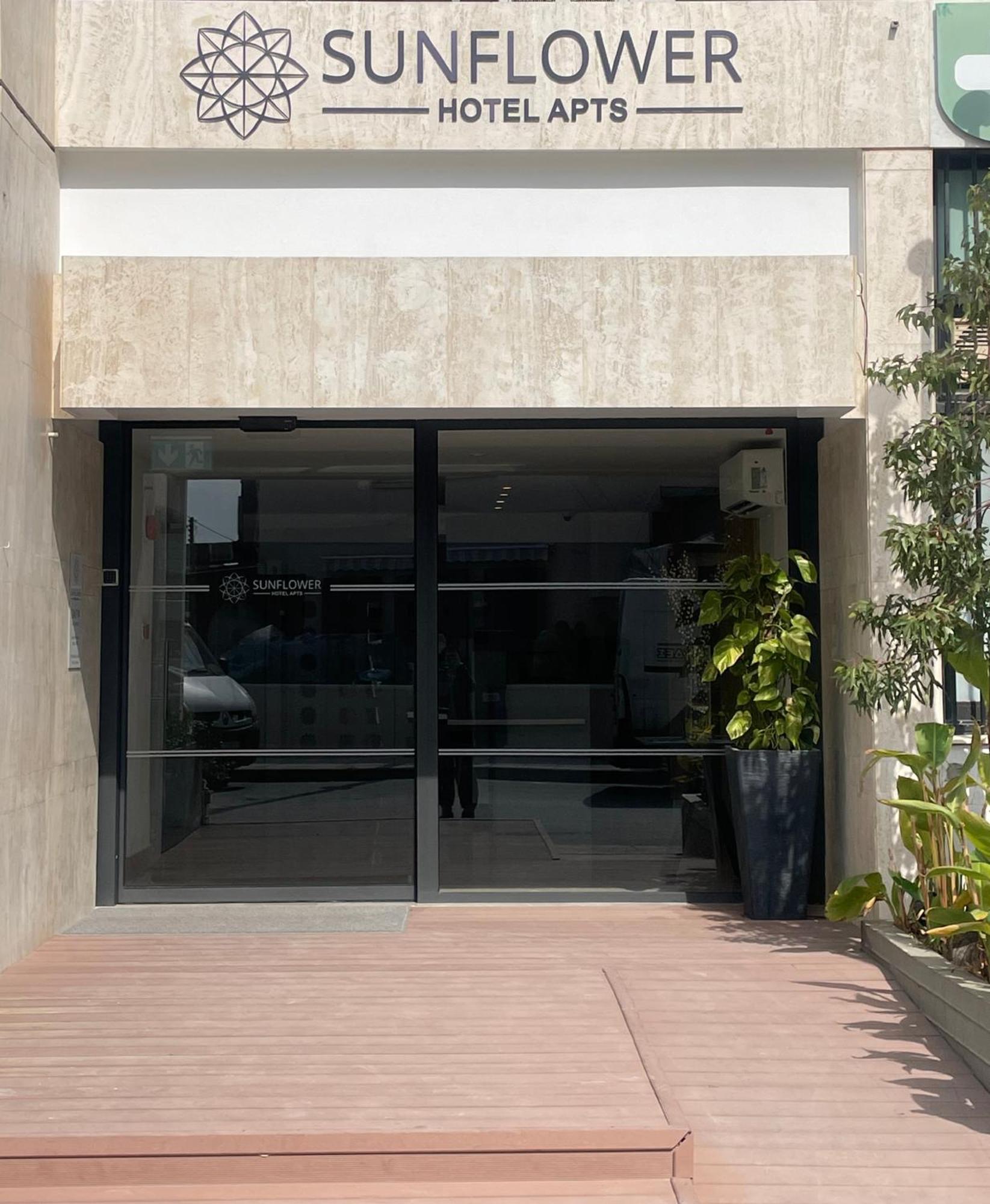 Sunflower Hotel Apartments ลาร์นาคา ภายนอก รูปภาพ
