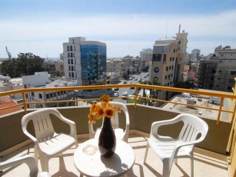 Sunflower Hotel Apartments ลาร์นาคา ภายนอก รูปภาพ